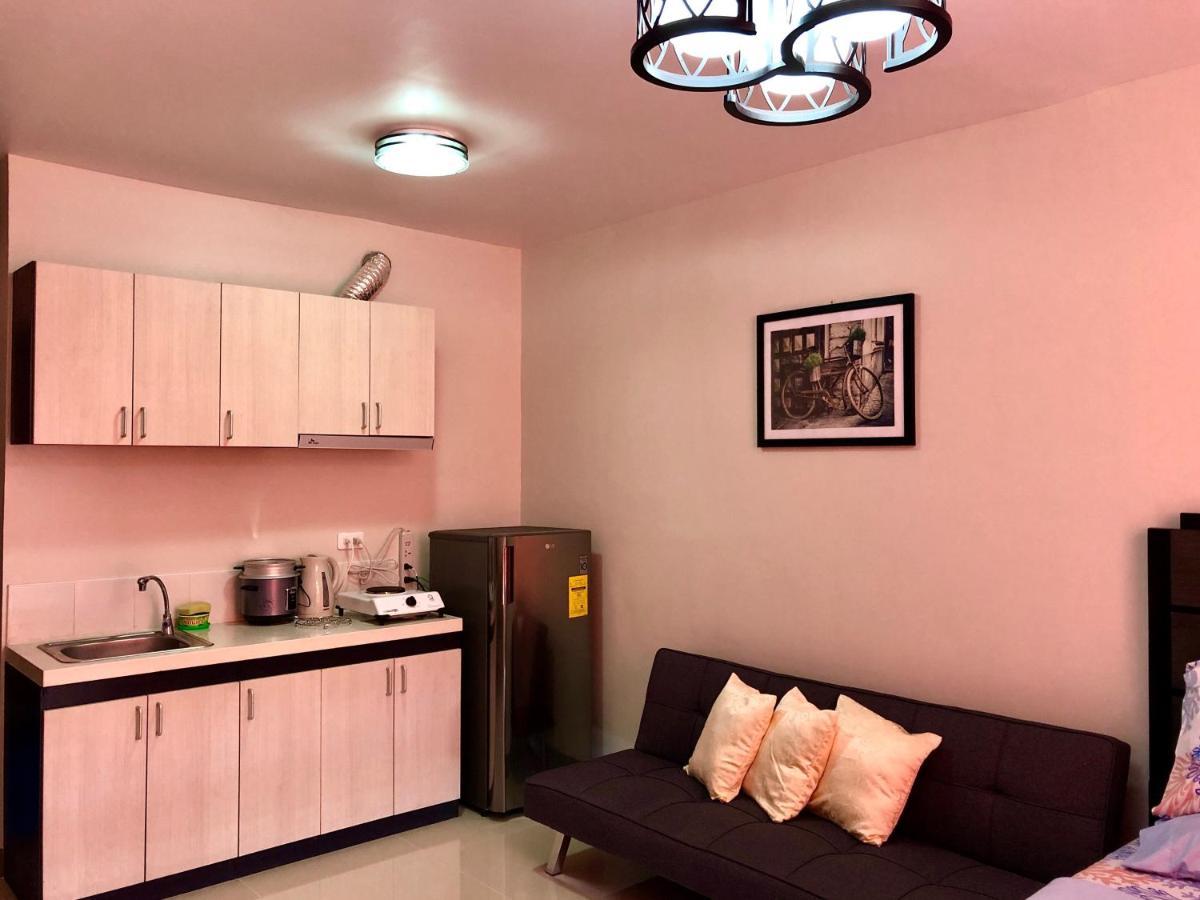 Condo W/ Balcony Near Mactan International Airport มักตัน ภายนอก รูปภาพ