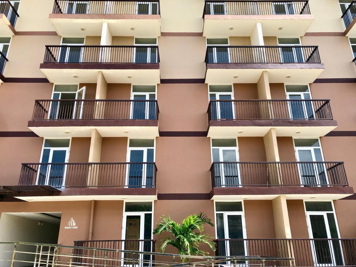 Condo W/ Balcony Near Mactan International Airport มักตัน ภายนอก รูปภาพ